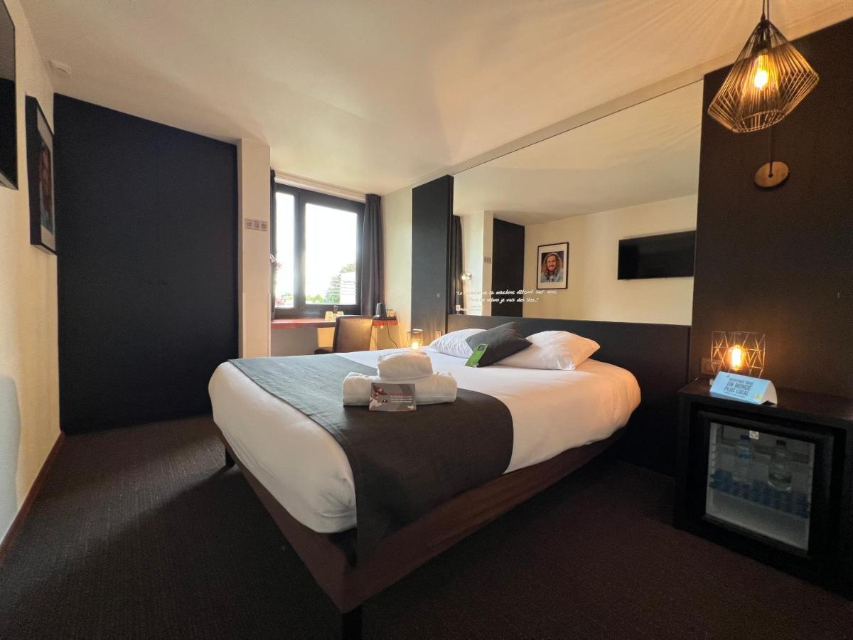 Logis Hotel Restaurant Des Acacias Lille Neuville En Ferrain 누빌엉페랑 외부 사진