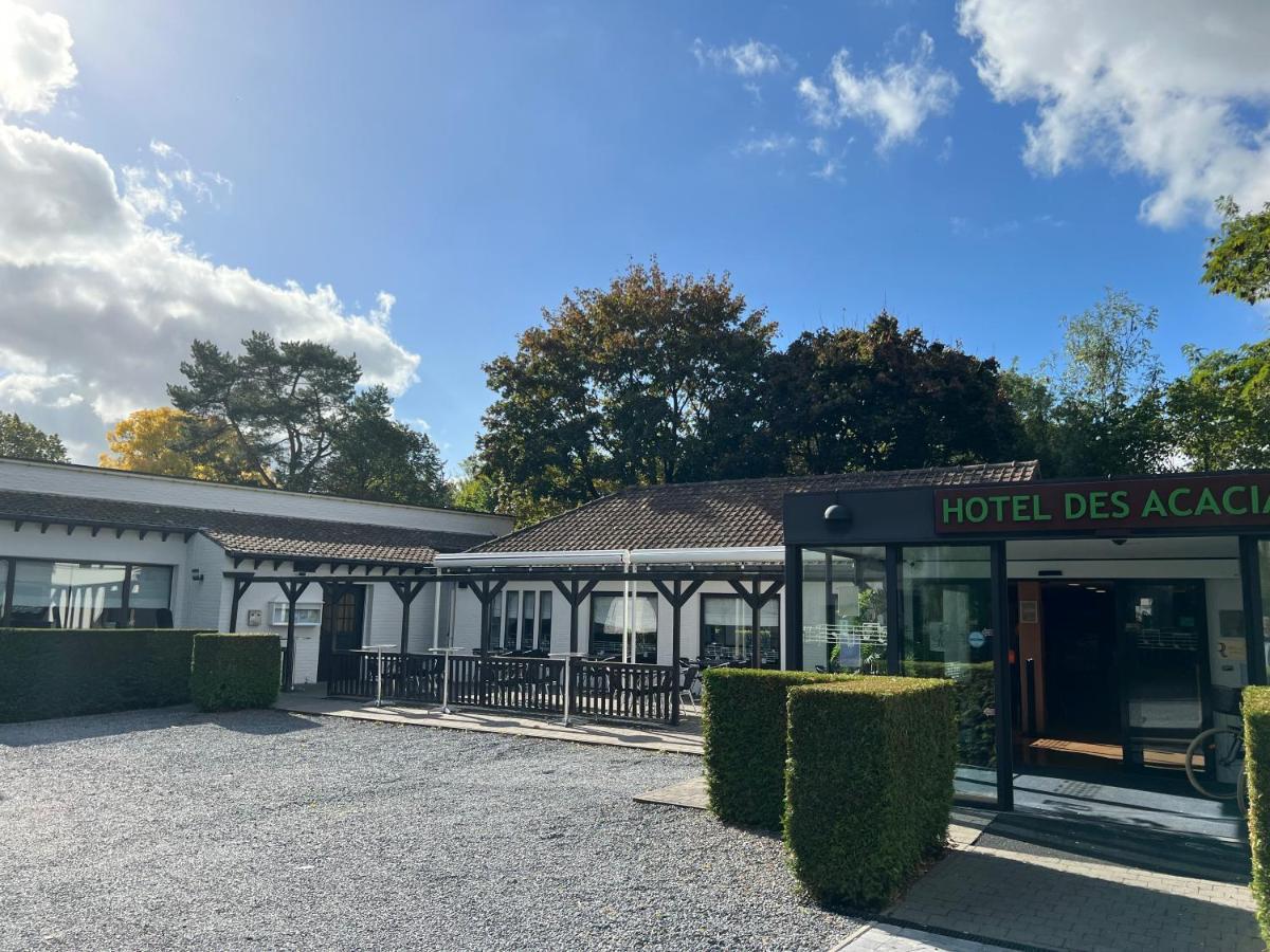 Logis Hotel Restaurant Des Acacias Lille Neuville En Ferrain 누빌엉페랑 외부 사진