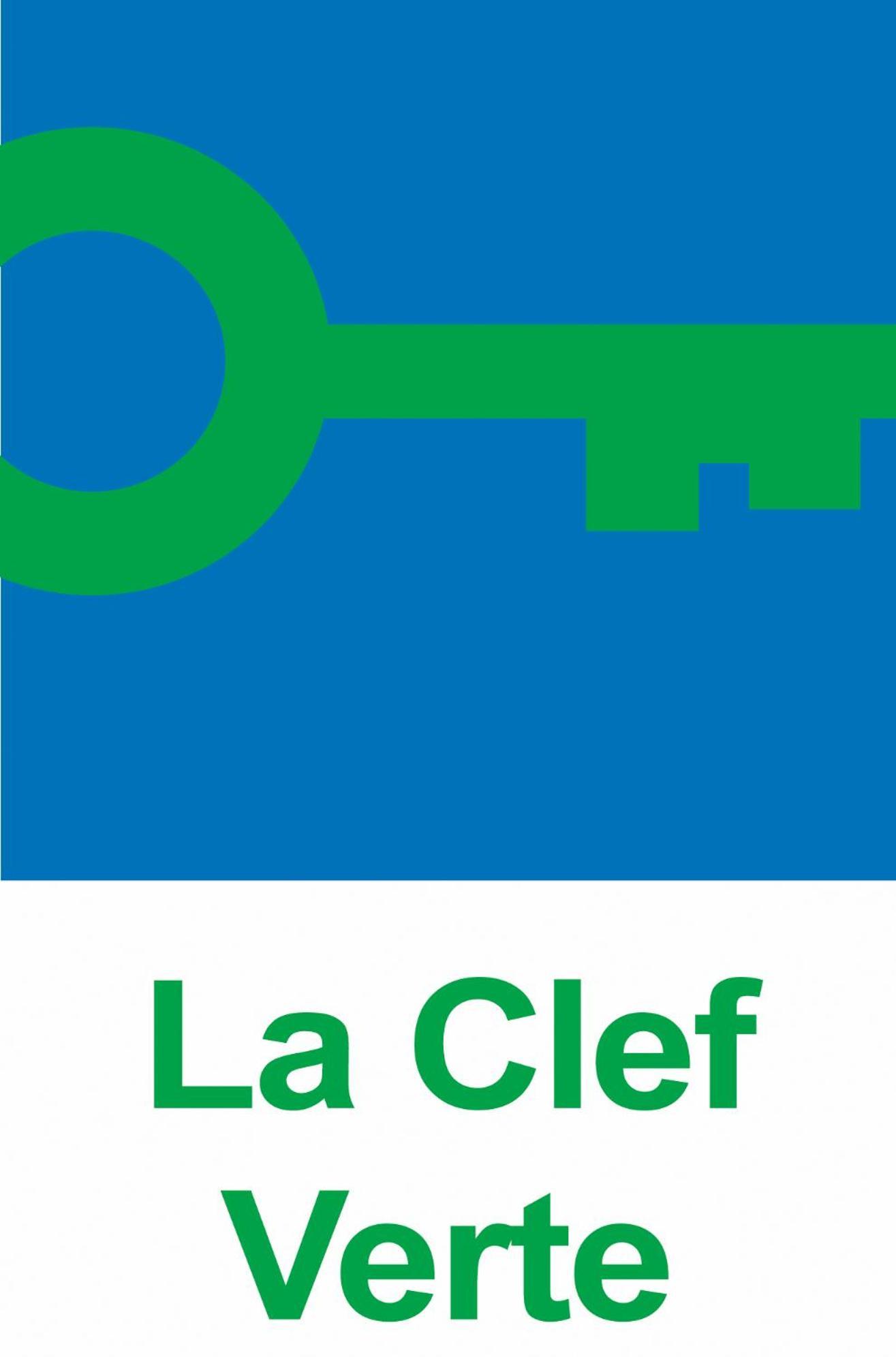 Logis Hotel Restaurant Des Acacias Lille Neuville En Ferrain 누빌엉페랑 외부 사진